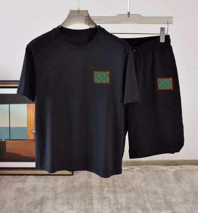 Picture of Gucci Shirt Pant Suits _SKUGucciM-5XLkdtn2222211